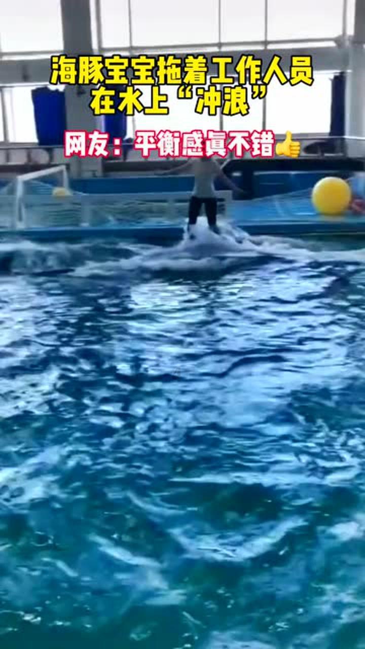 逃离空旷大街